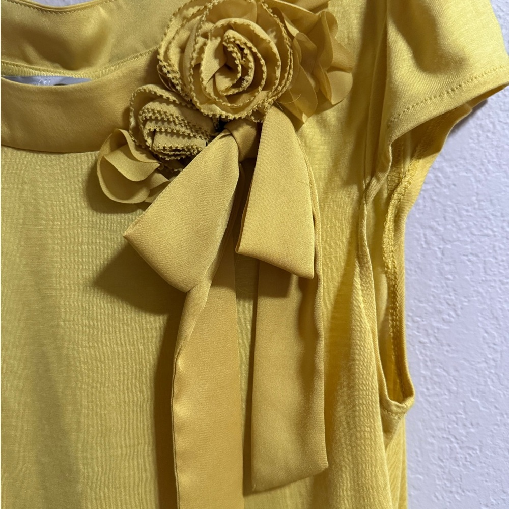 H&M Yellow Floral Bow Detail Top Size M Short Sleeve Blouse - Picture 2 of 5